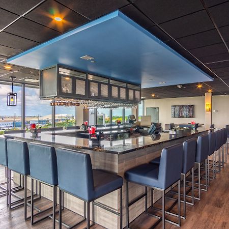 Holiday Inn Miami International Airport By Ihg Miami Springs Exterior foto