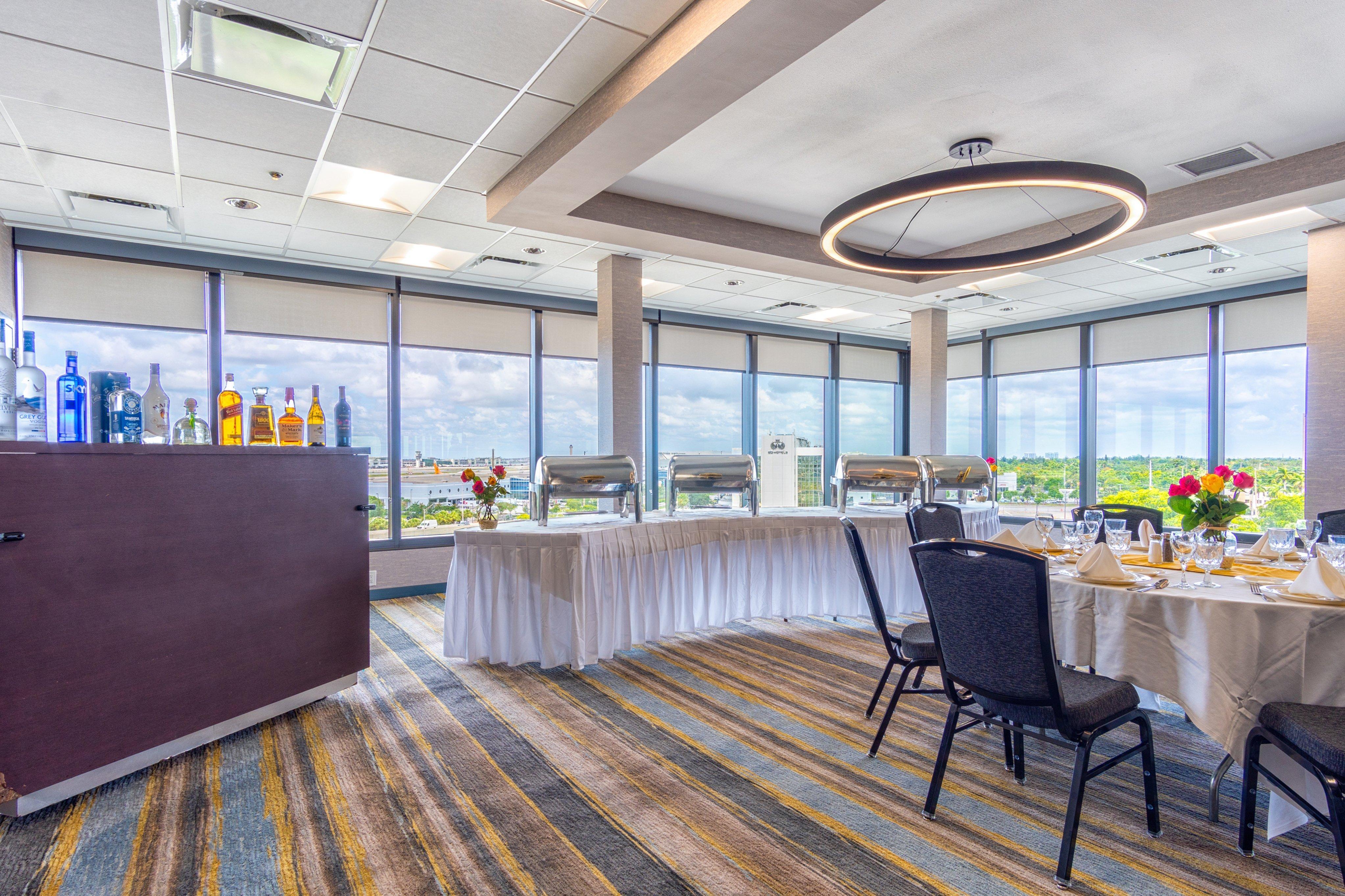 Holiday Inn Miami International Airport By Ihg Miami Springs Exterior foto