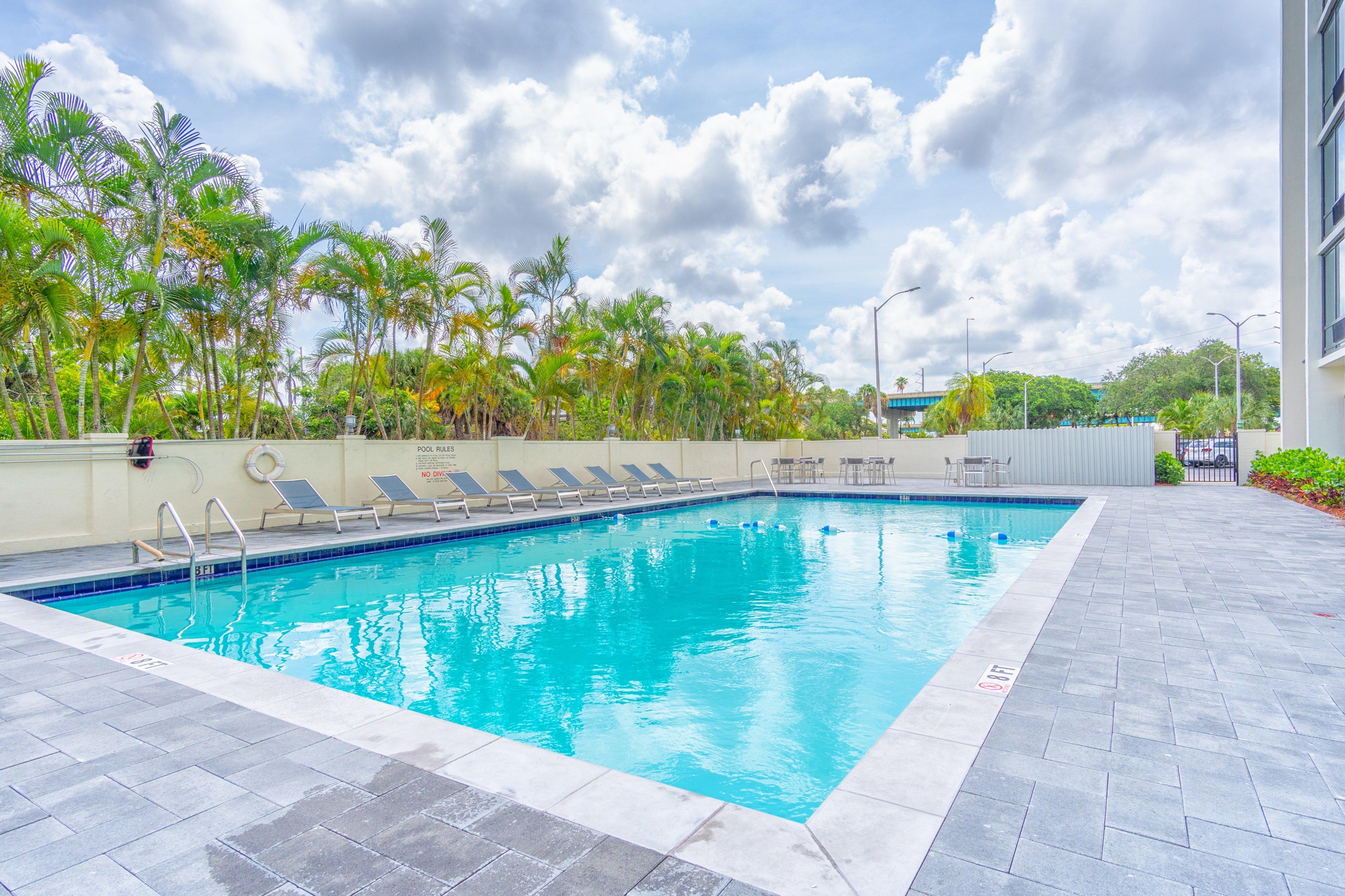 Holiday Inn Miami International Airport By Ihg Miami Springs Exterior foto