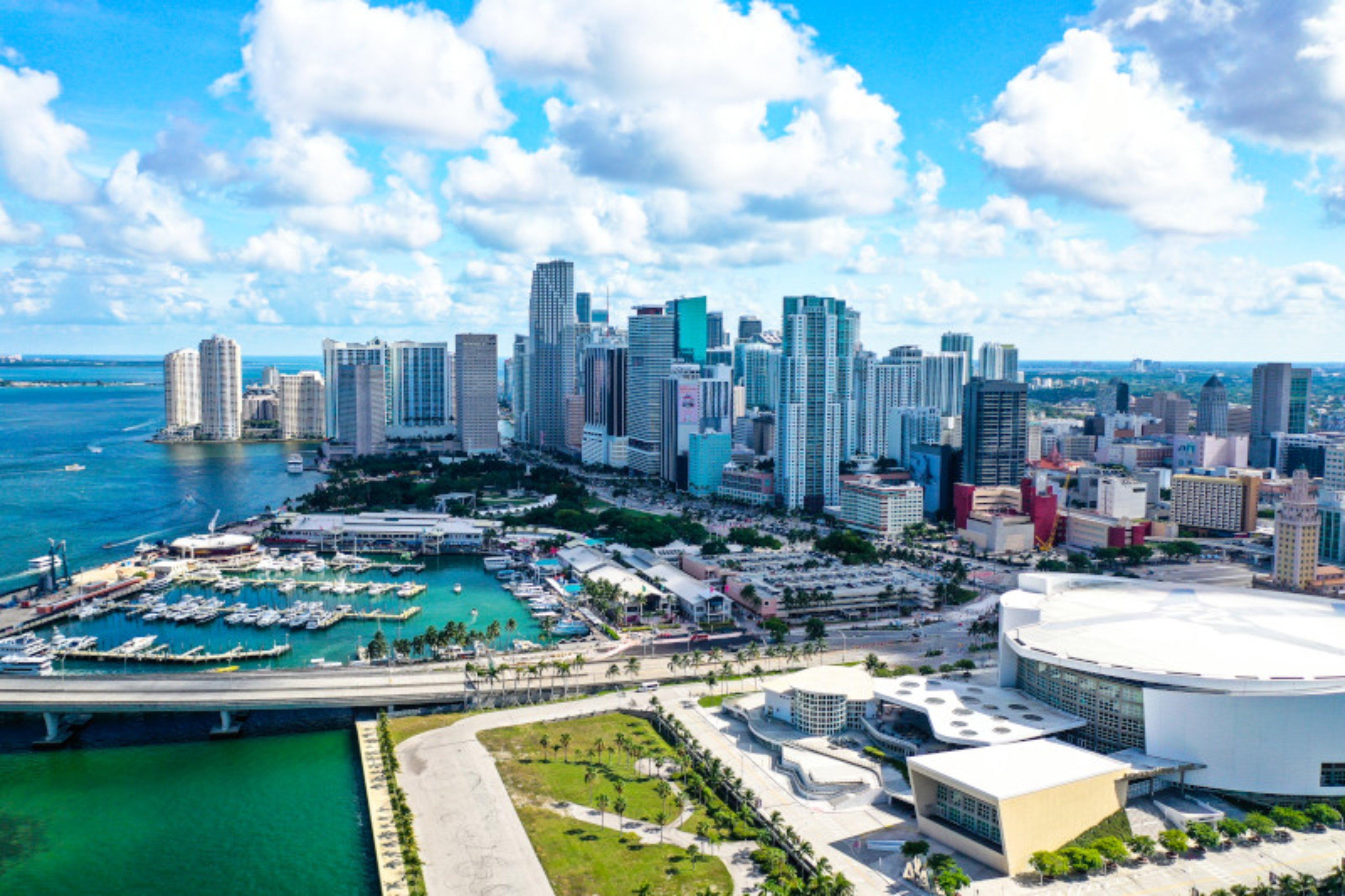 Holiday Inn Miami International Airport By Ihg Miami Springs Exterior foto