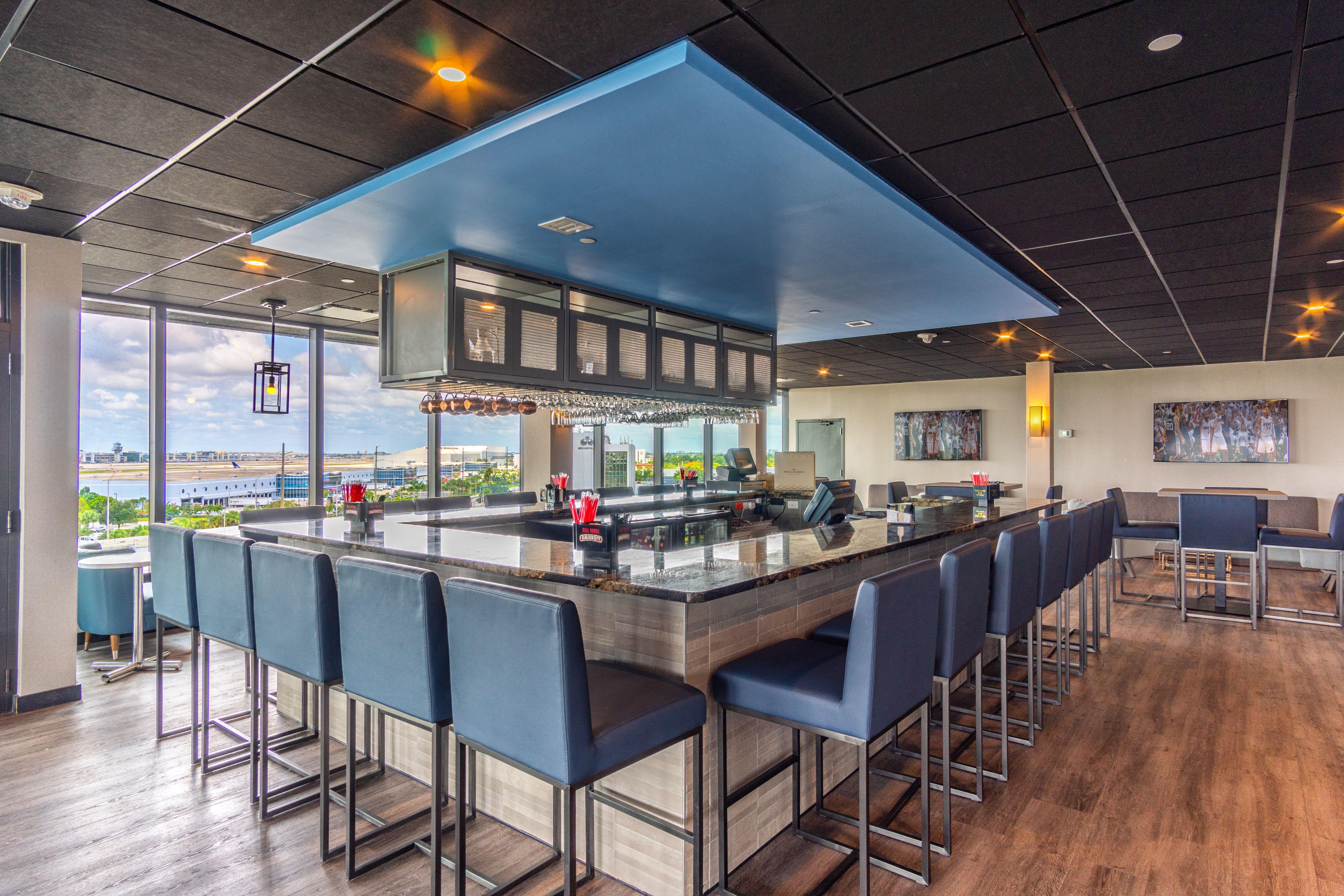 Holiday Inn Miami International Airport By Ihg Miami Springs Exterior foto
