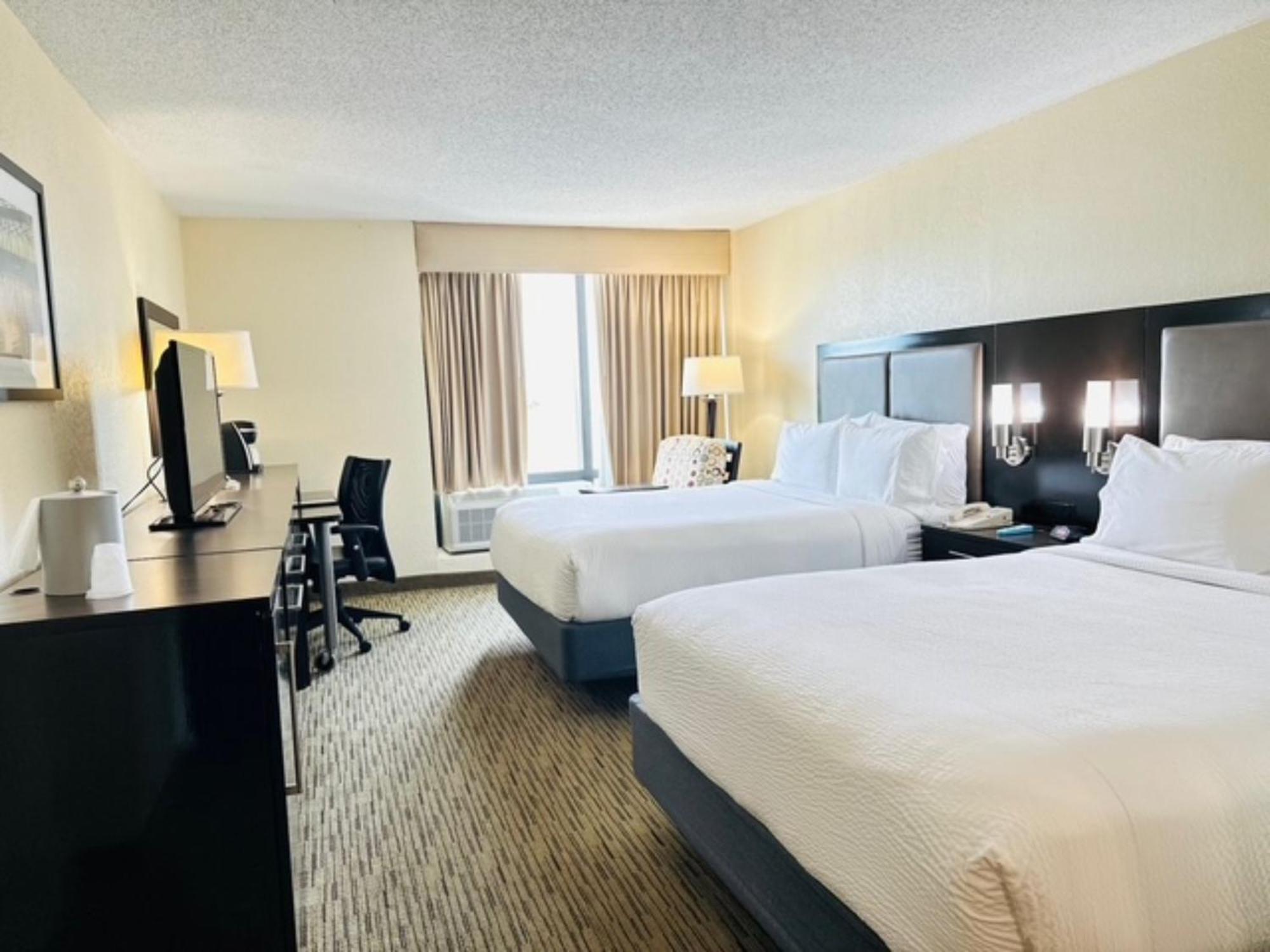 Holiday Inn Miami International Airport By Ihg Miami Springs Exterior foto